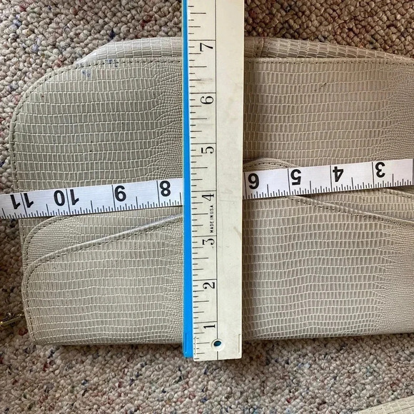 VTG Y2K Genuine Leather Made in Korea Snake Print Crossbody Bag Silver Color - Picture 2 of 12